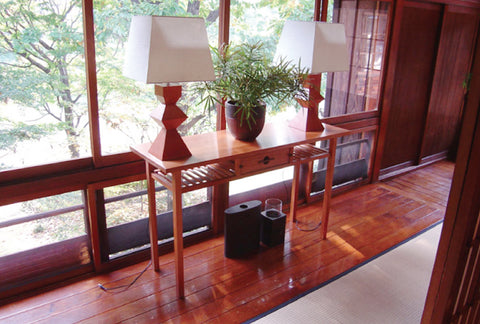 J07 Hallway Table - Display